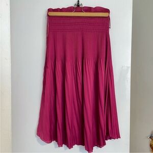 Wine cherry colour midi skirt size S-M in EUC.